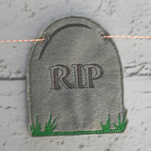 Load image into Gallery viewer, Halloween Bunting - Little Luna Creations