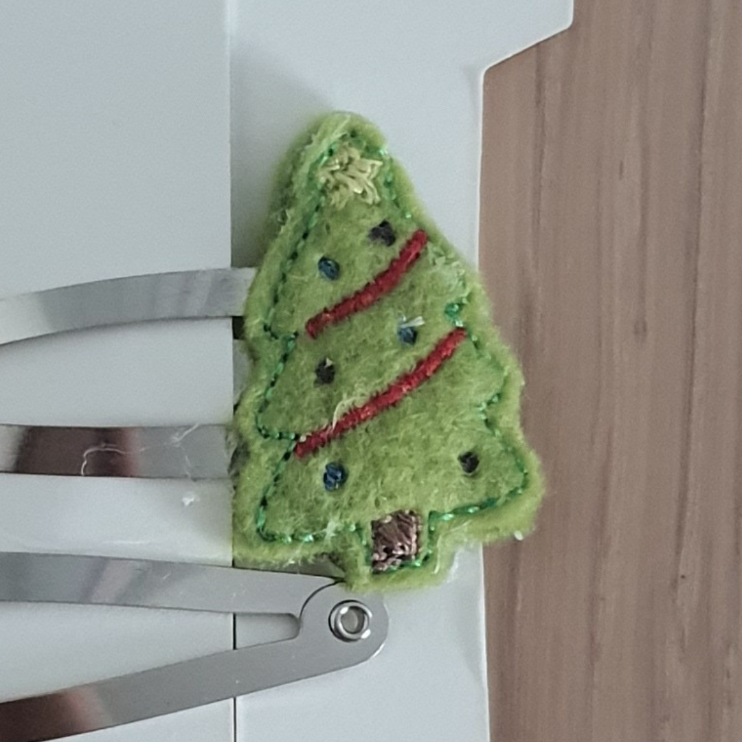 Cute Christmas Hair Clips - Little Luna Creations