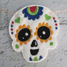 Load image into Gallery viewer, Halloween Bunting - Little Luna Creations